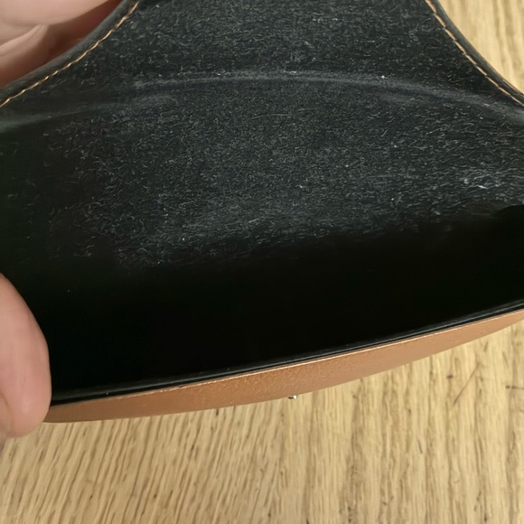 Ray-Ban Brown Leather Sunglasses Case - Picture 6 of 7